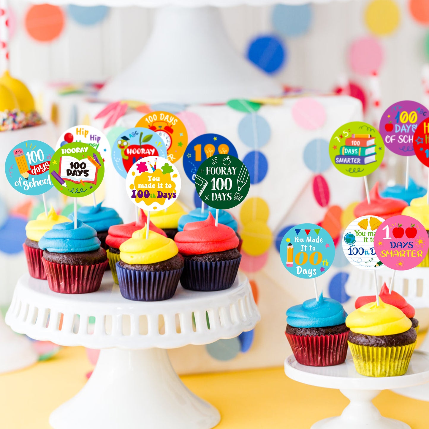 W1cwey 1000pcs 100 Days of School Sticker Rolls(2 Rolls), 1.5 Inch 16 Design Cartoon 100 Day of School Teacher Reward Motivational Encouragement Stickers for Kids Kindergarten School Party Decoration